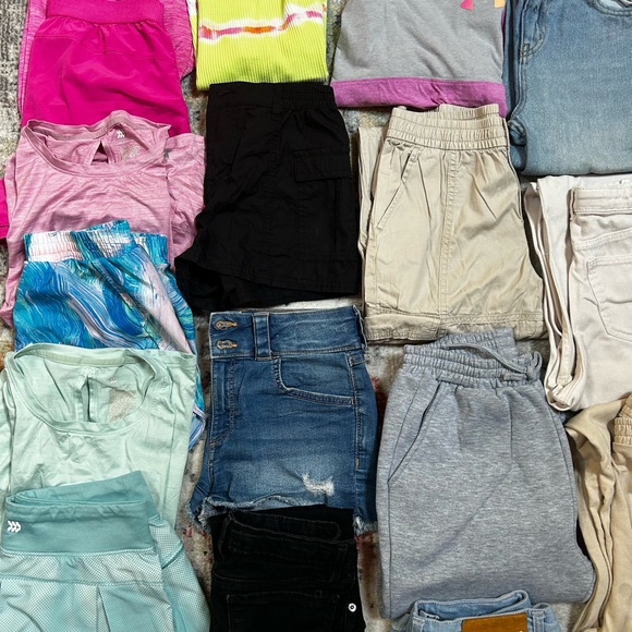 Colorful Clothing Bundle for Girls - Picture 2 of 9